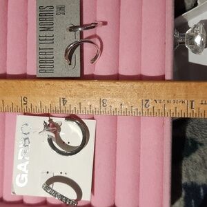 NWT ROBERT LEE MORRIS & GARBO SILVER RHODIUM HOOP EARRINGS